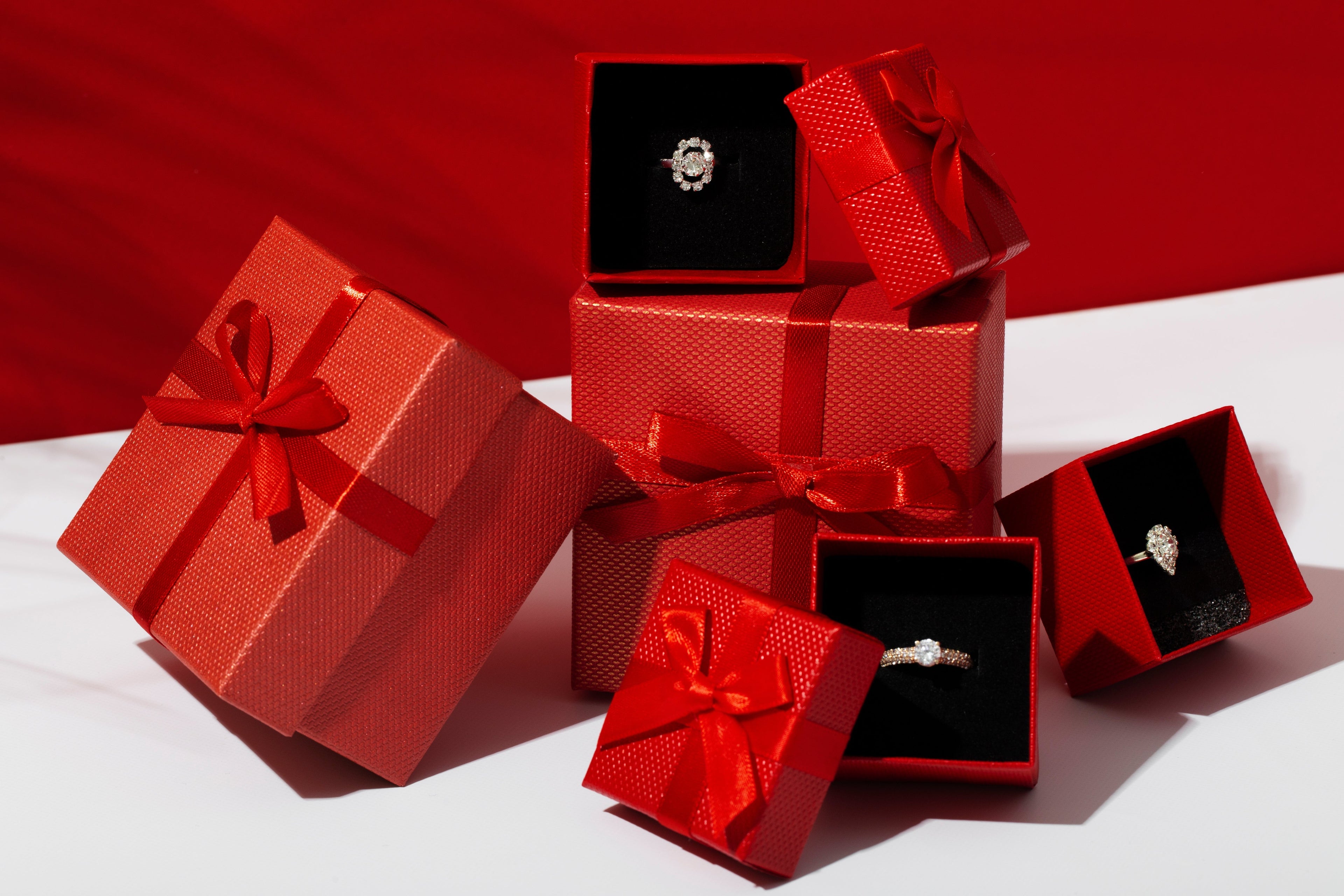 Elegant gold rings for holiday gifting by Cieldior Jewels
