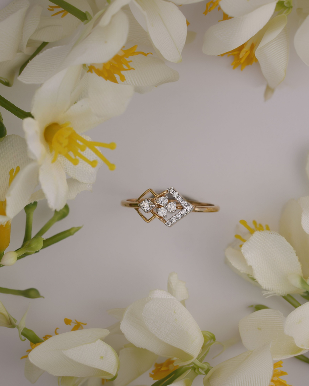 Double Rhombus Diamond Ring