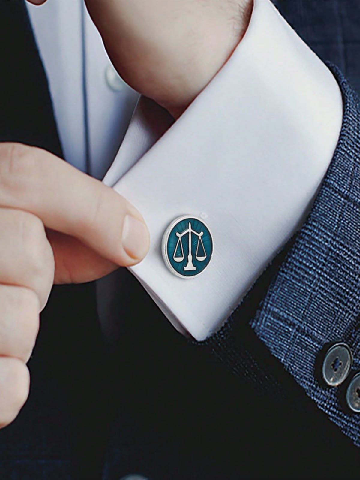 Cuff link for Advocate/judges