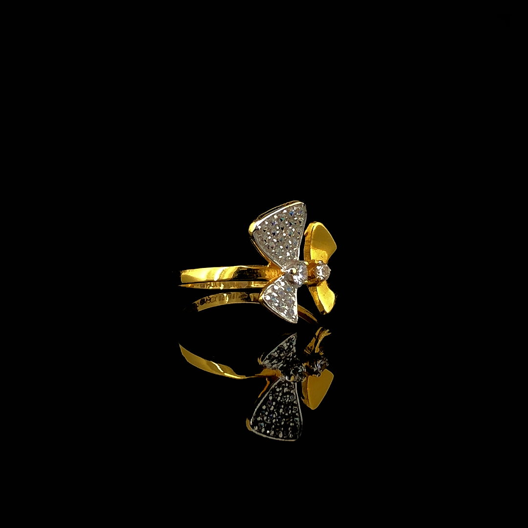 TrixieBow Shape Ring